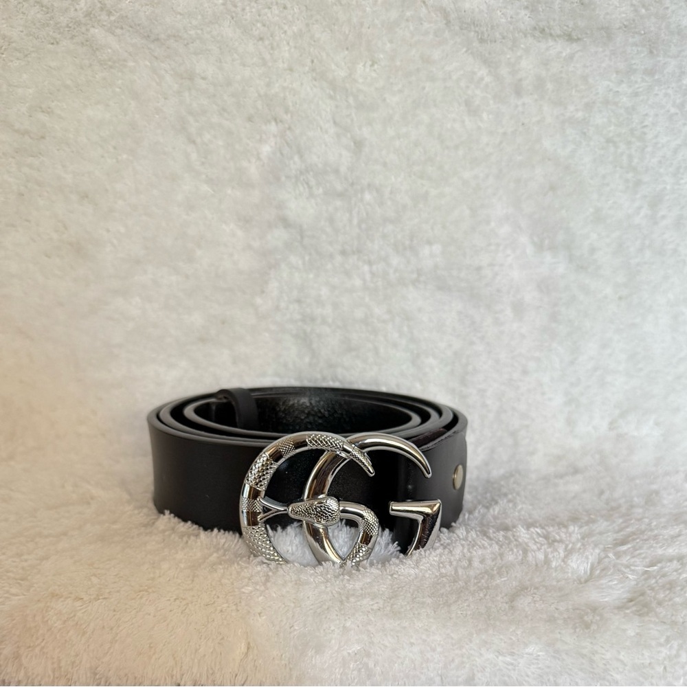 Gucci Black Belt with Silver Snake GG Logo
